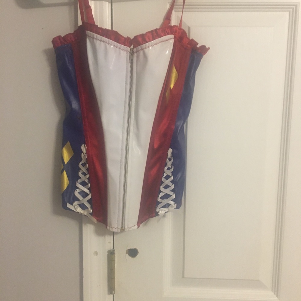 Harley Quinn top size SMALL